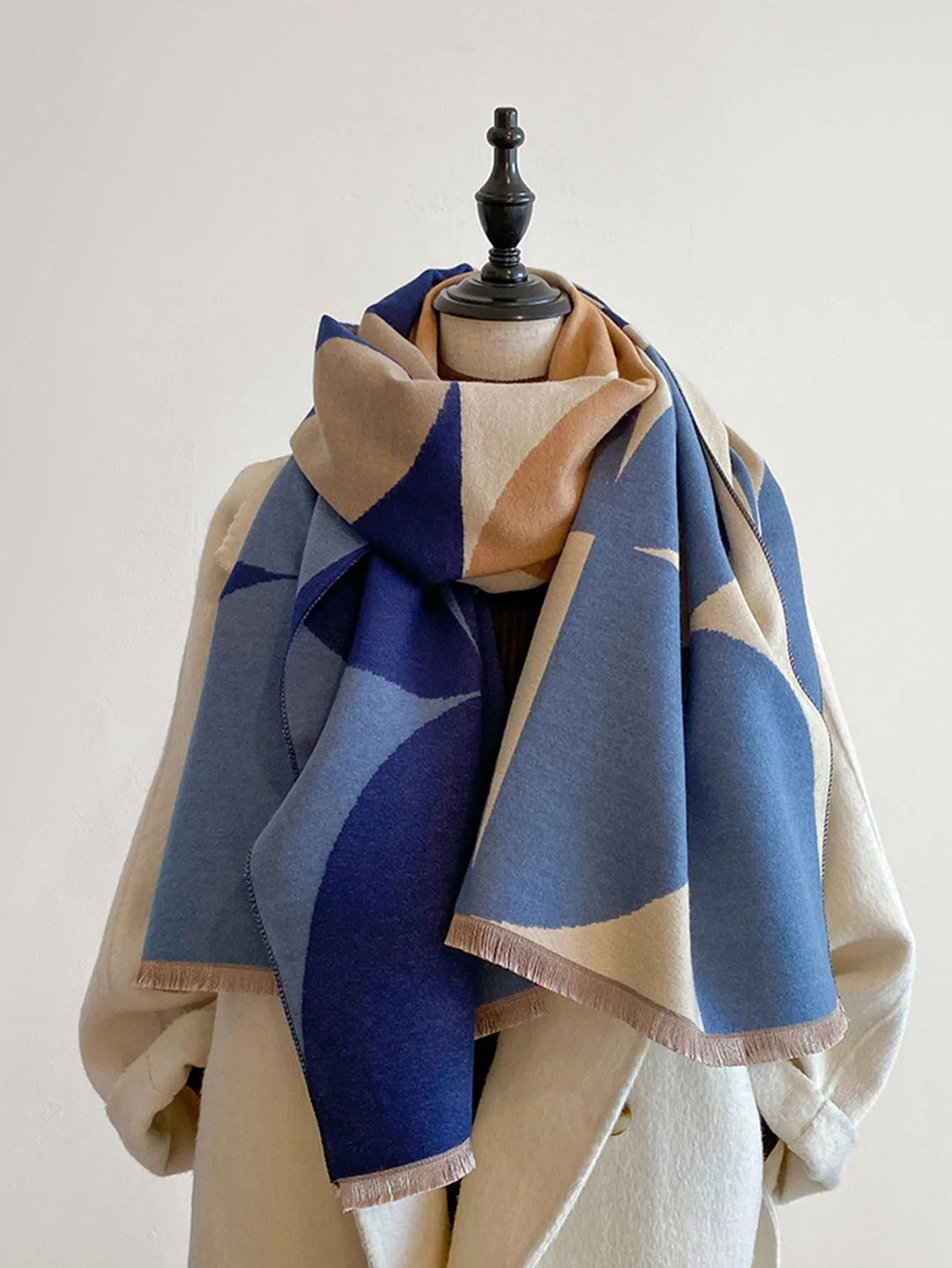 Women’s Reversible Cashmere Scarf for Elegance & Warmth | Lune London