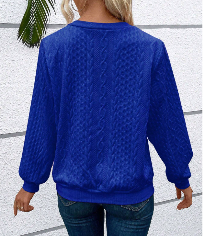 Chic Und Stil | Elegant Sweater with Zipper