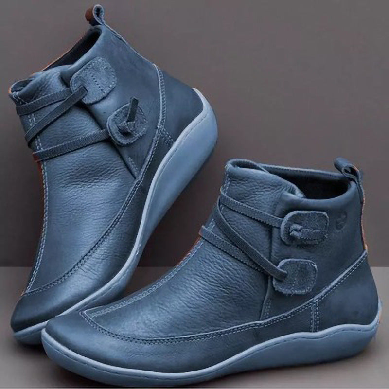 Lune London | Trendy plus size casual sports shoes for women