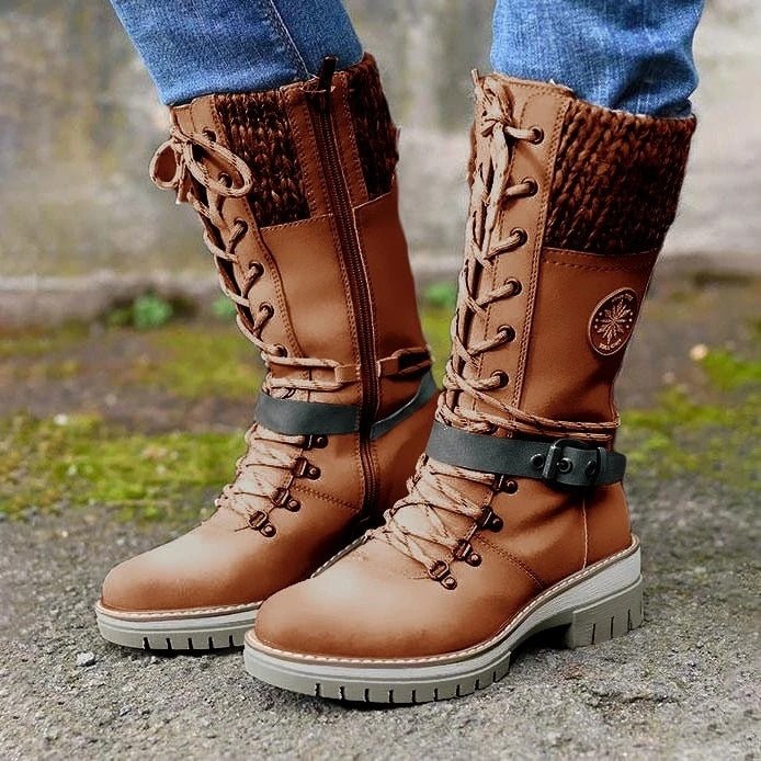 Lune London | Ankle-high boots - Lacing - Side zipper - Non-slip sole - Knitted cuff - Strap with buckle