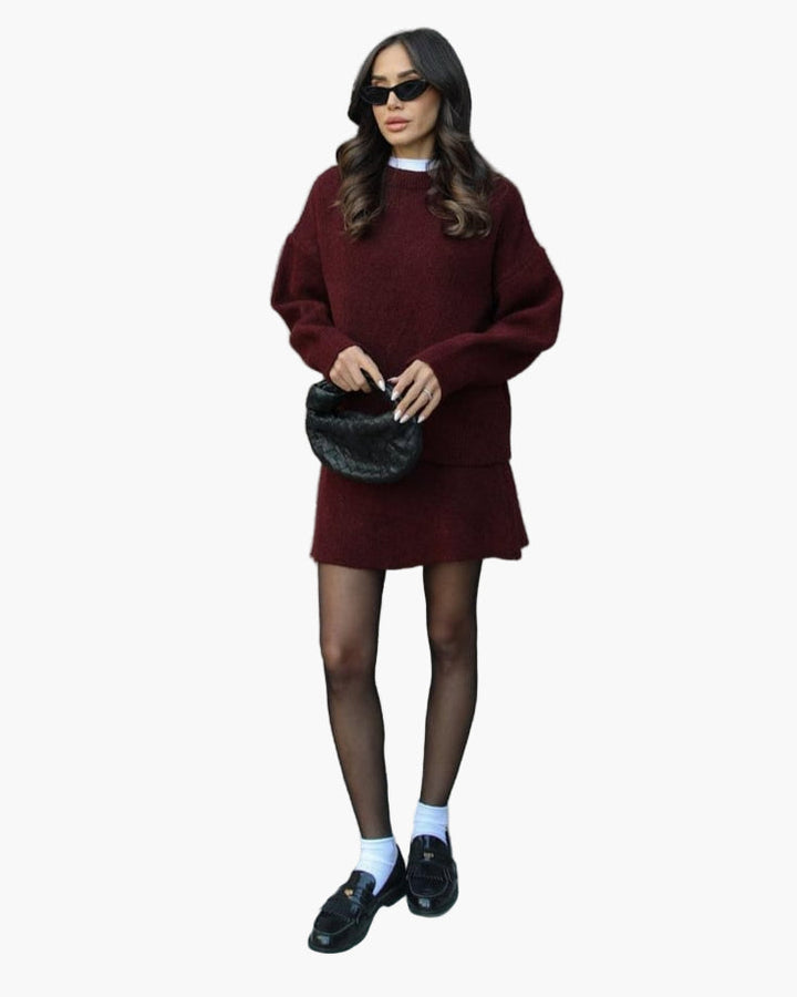 Lune London | Knitted set with sweater and mini skirt - Fashionable autumn winter look, casual and elegant