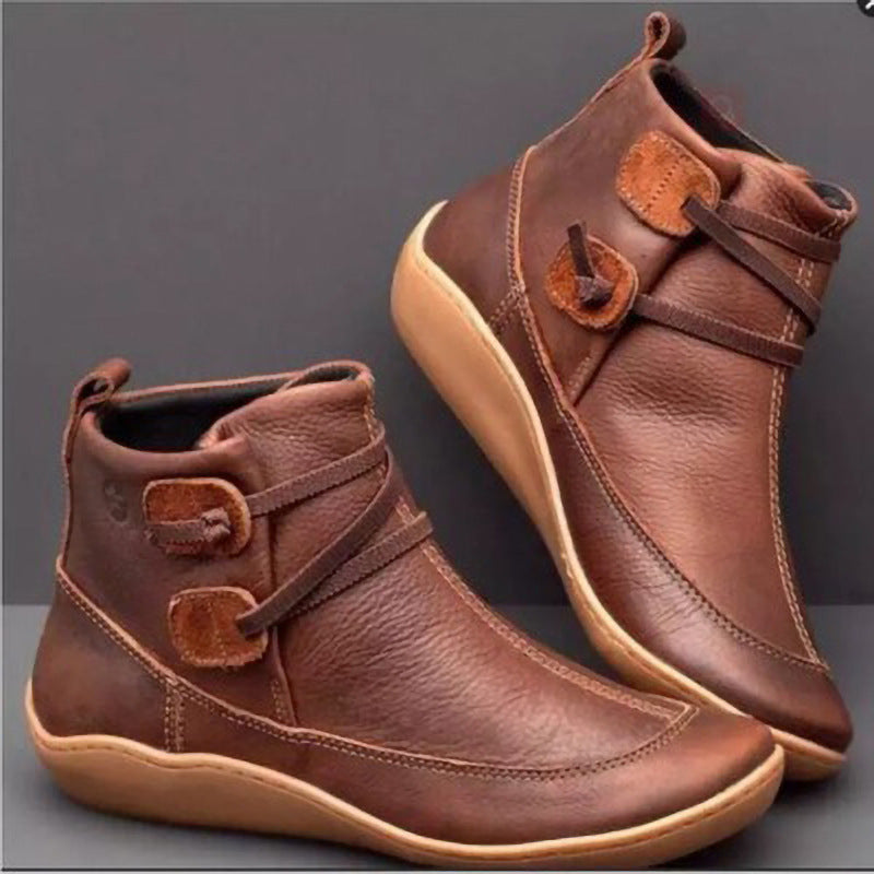 Lune London | Trendy plus size casual sports shoes for women