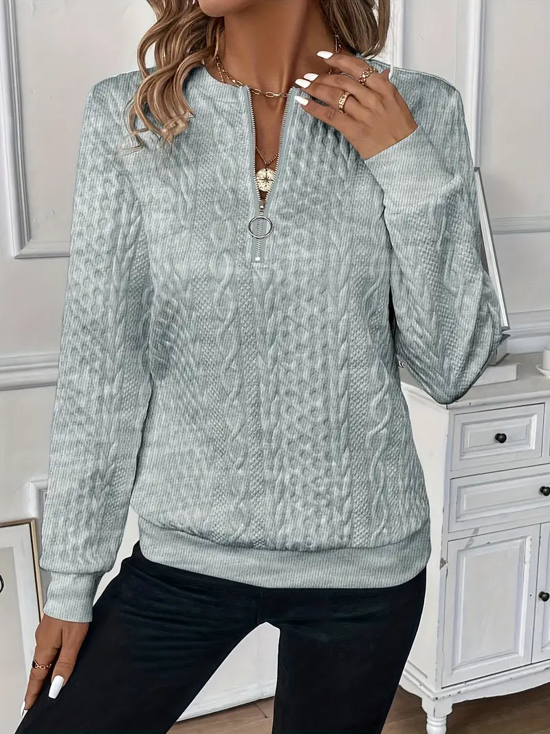 Lune London | Elegant Zipper Sweater for Comfort and Style
