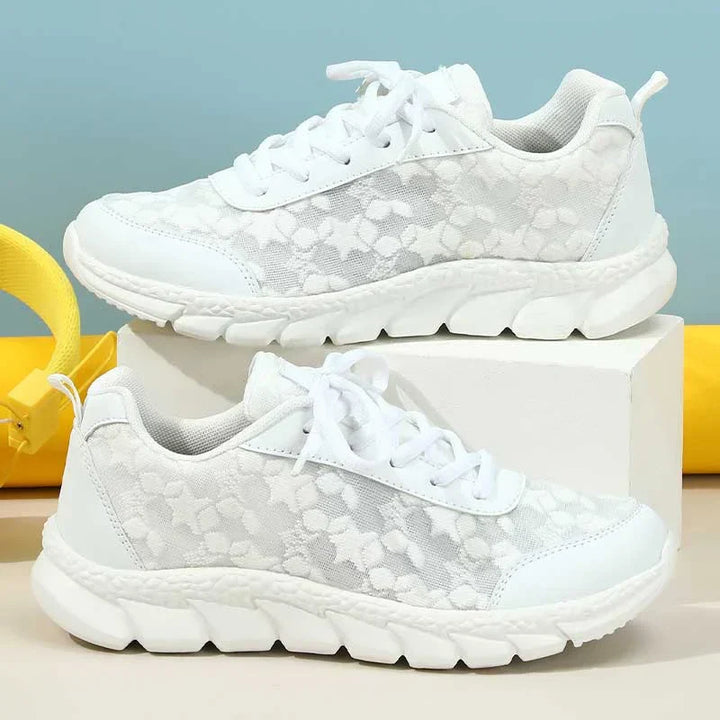 Lune London | The Luxurious Orthopedic Sneakers for Women