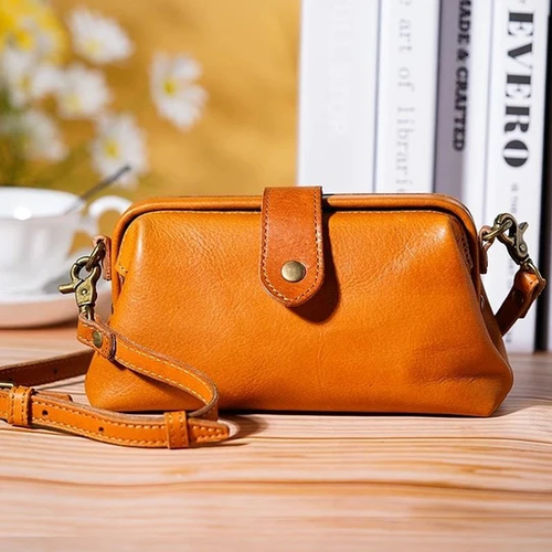 Lune London | Handmade retro bag in genuine leather