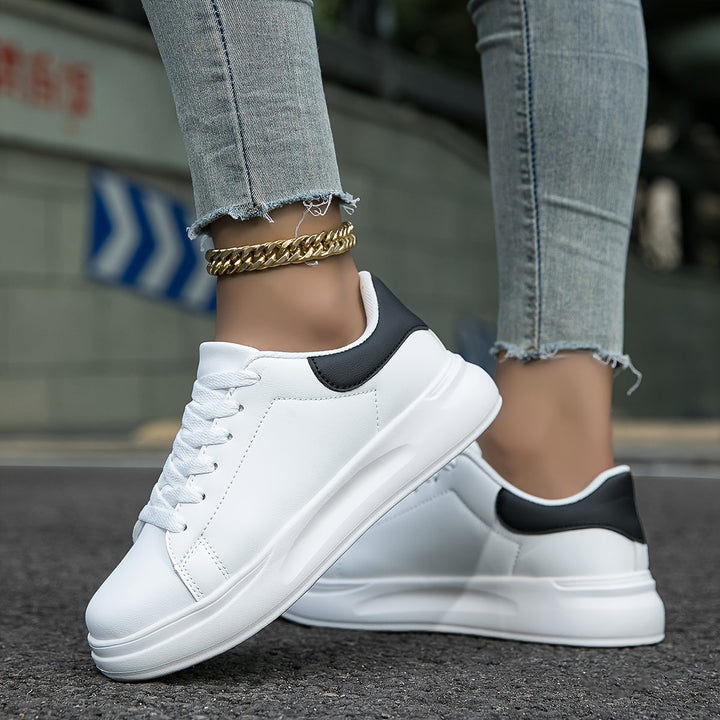 Chic und Stil | Clean White Leather Sneakers for Women, White