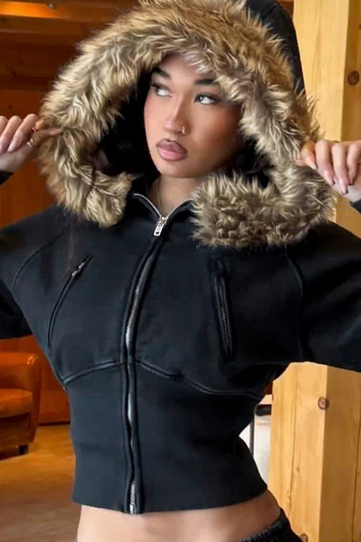 Lune London | Style Sweatshirt jacket with fur trim