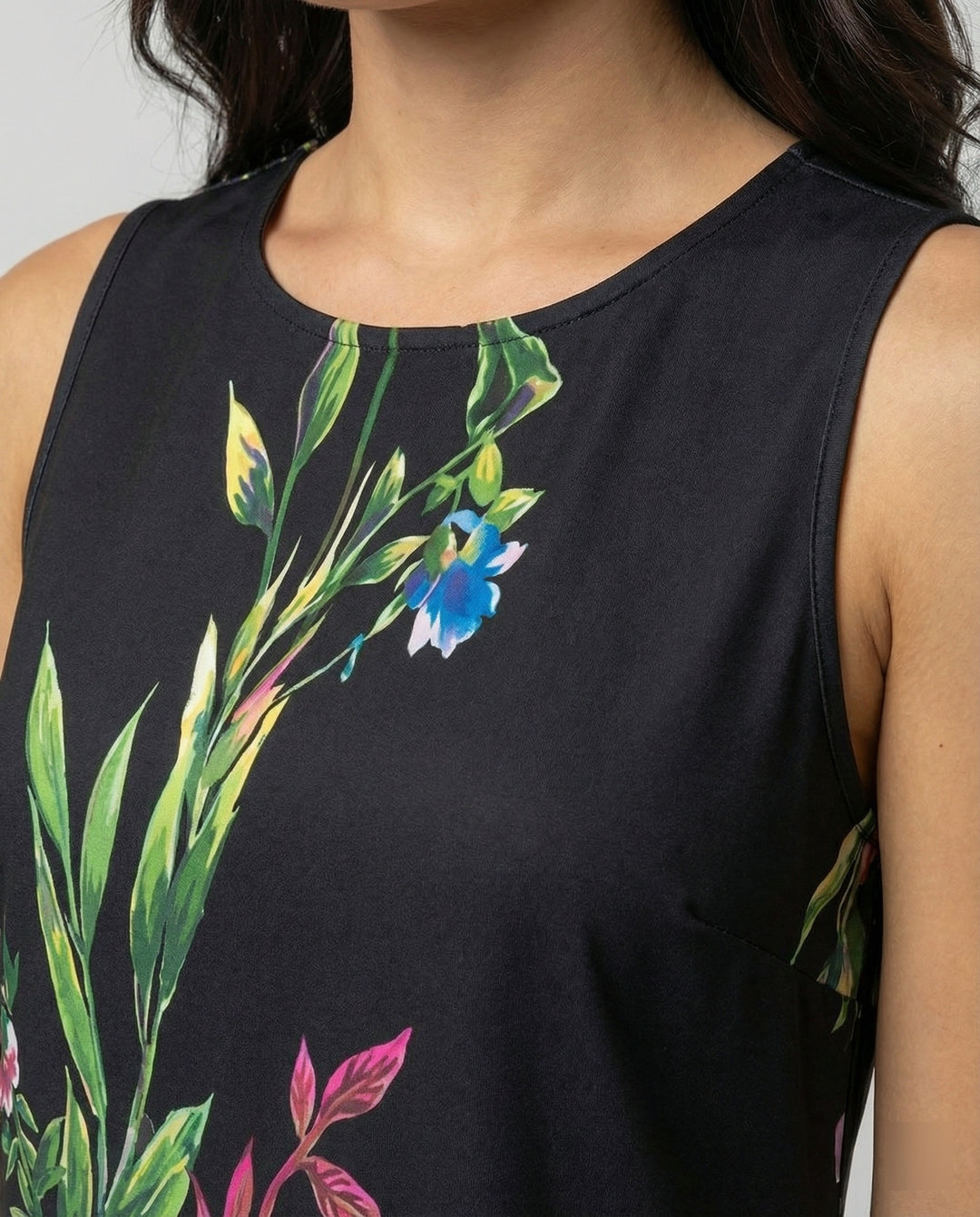 Women’s Sleeveless Casual Dress with Artistic Print & Lightweight Fabric | Lune London