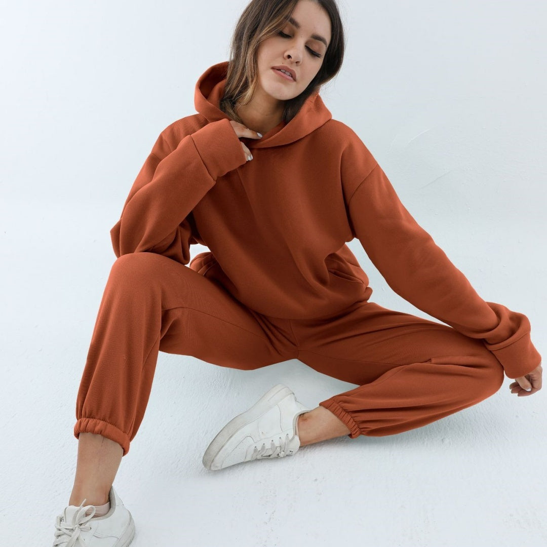 Lune London | Trendy hooded sweatshirt in casual set