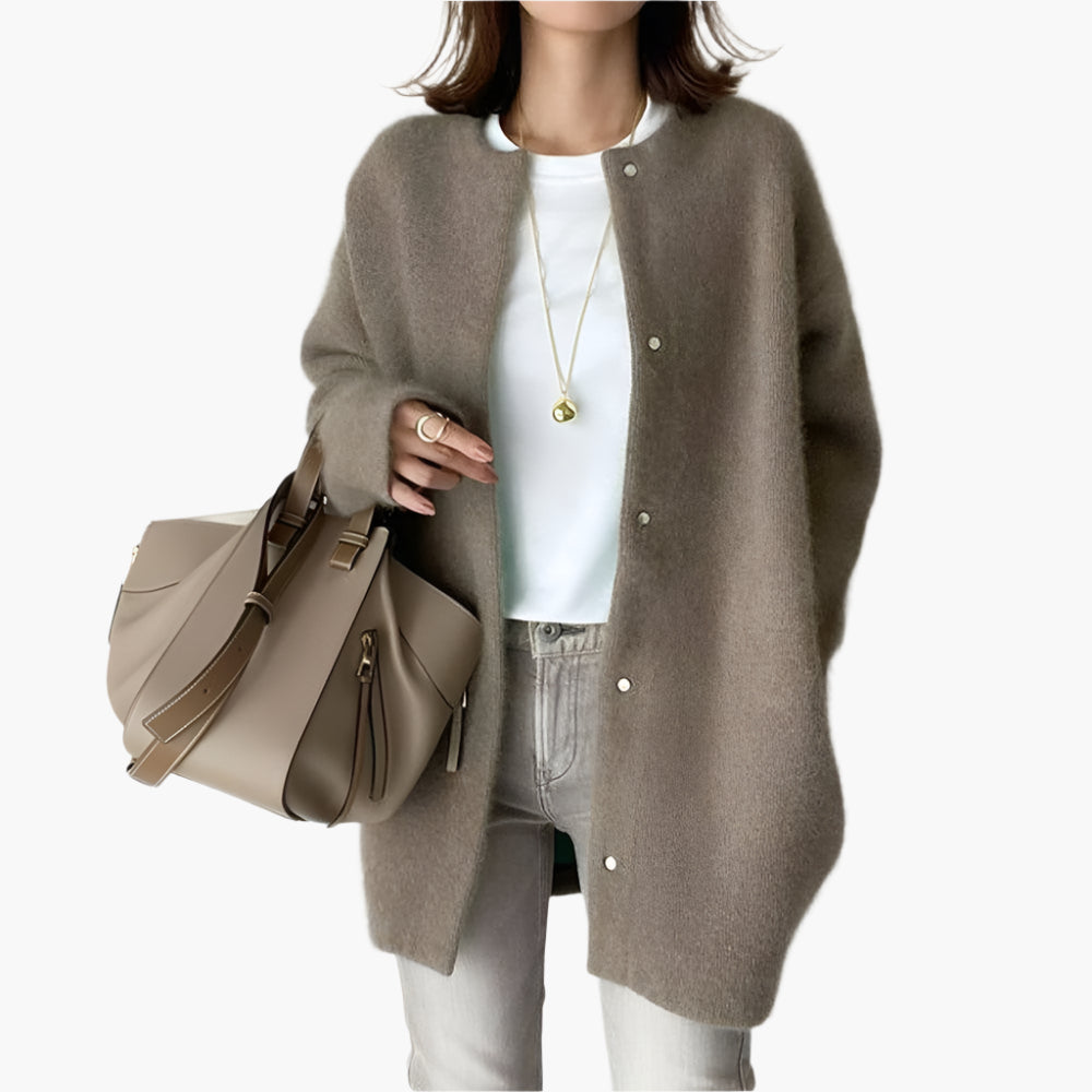 Lune London | Oversized knitted cardigan - Fashionable casual cardigan for everyday and office