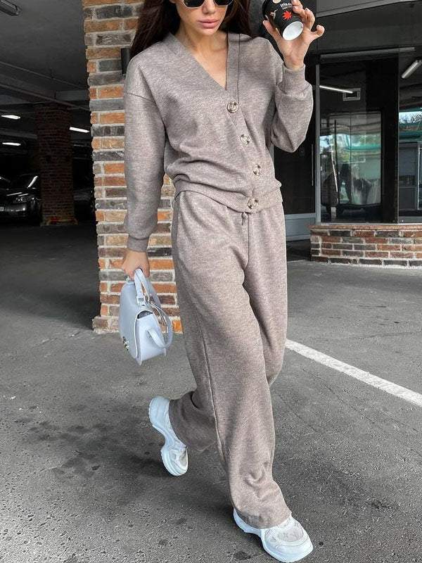 Lune London | Casual V-Neck Sweater and Pants Set