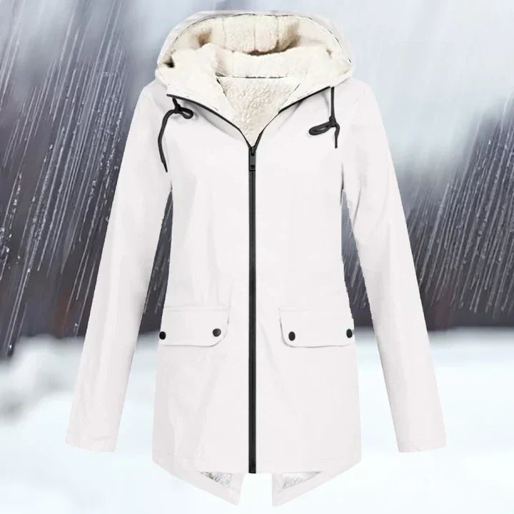 Lune London | a waterproof jacket with hood and reinforcement