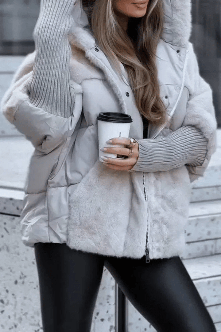 Lune London | Winter Jacket - Relaxed Fit - Quilted Jacket Lined with Fur Details