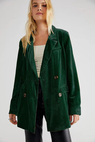 Lune London | Relaxed velvet blazer with long sleeves and button placket