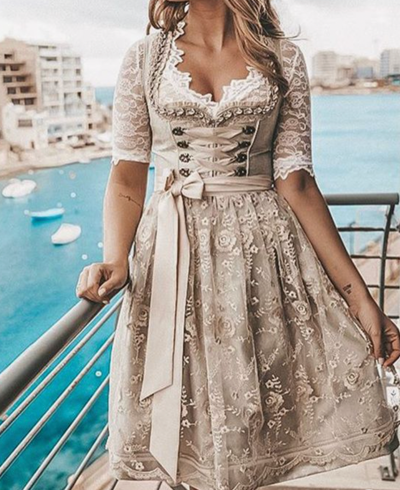 Lune London | Traditional dress for women for costume parties and events