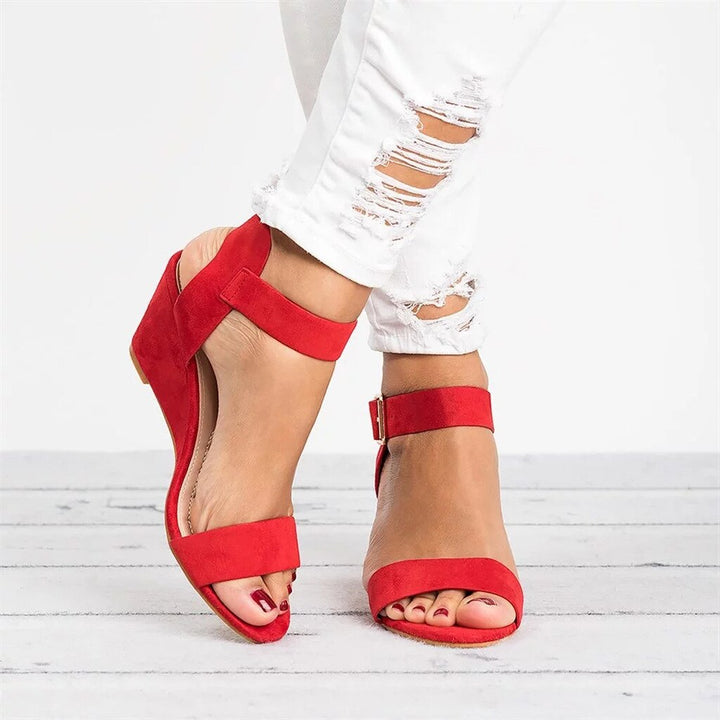 Chic Und Stil | Strap Sandals Comfortable and Stylish Women's Sandals with Heel
