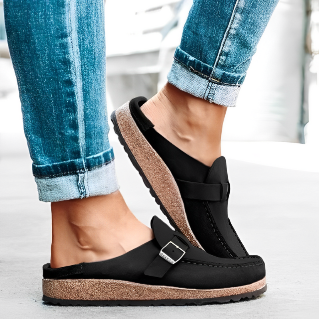Lune London | Comfortable Slipper with Buckle Closure