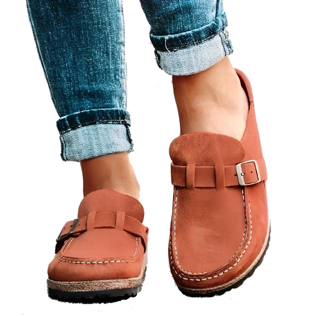 Lune London | Comfortable Slipper with Buckle Closure