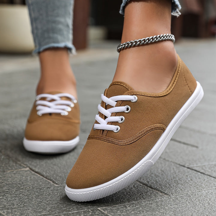 Lune London | Comfortable Low Canvas Lace-Up Shoes