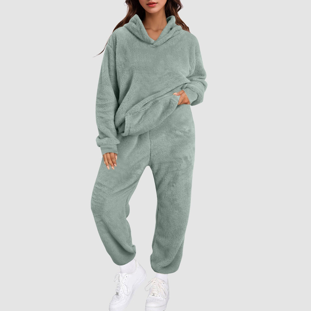 Lune London | Warm House Suit for Winter