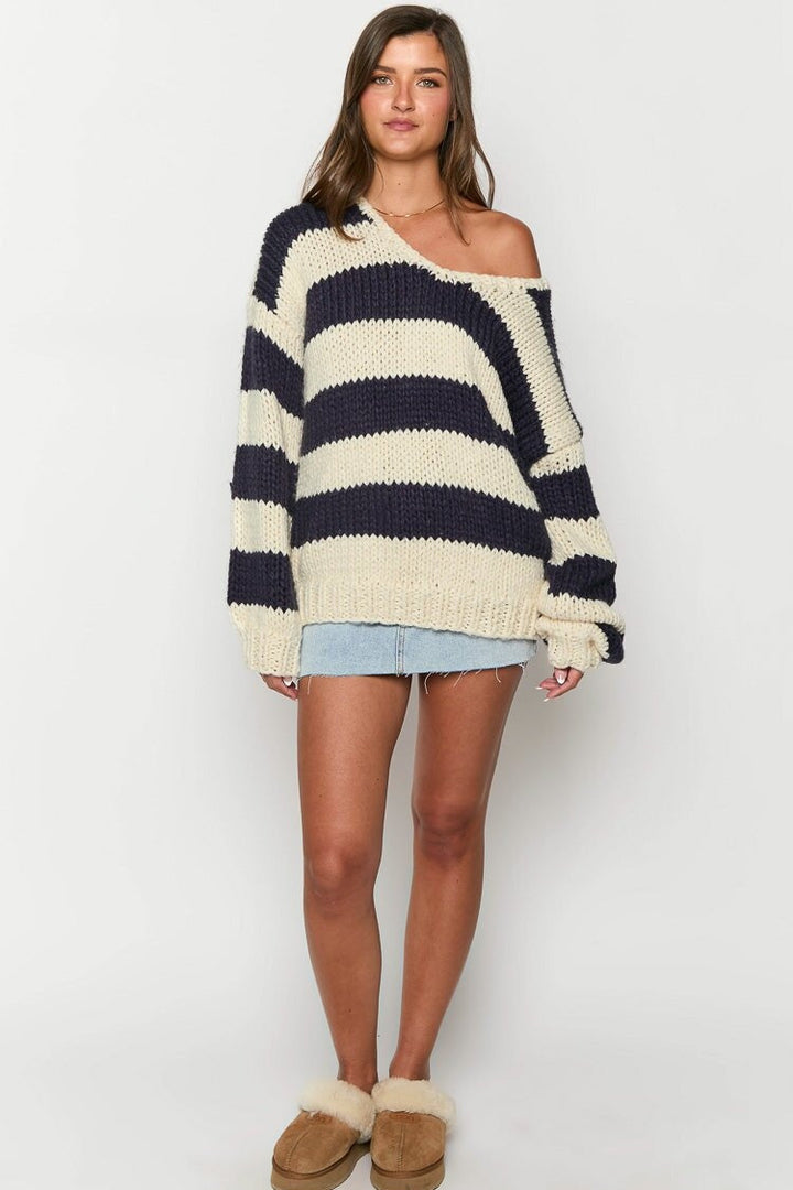 Chic und Stil | Cozy off-the-shoulder striped knit sweater for autumn layers