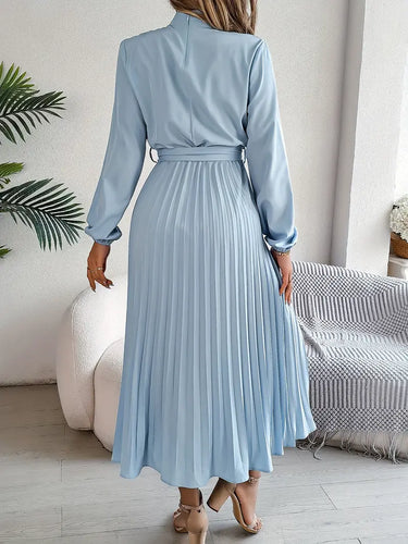 Lune London | Simple Dress with Stand-Up Collar and Pleated Belt