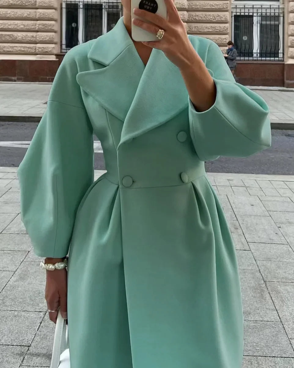 Lune London | Elegant Women's Double-Breasted Wool Coat - Long Sleeves - Warm & Stylish