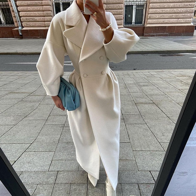 Lune London | Elegant Women's Double-Breasted Wool Coat - Long Sleeves - Warm & Stylish