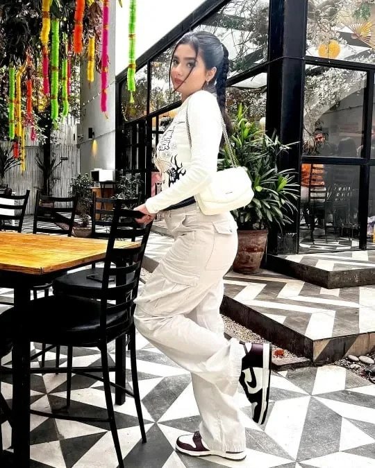 Lune London | Pantalon cargo ajustable à coupe droite