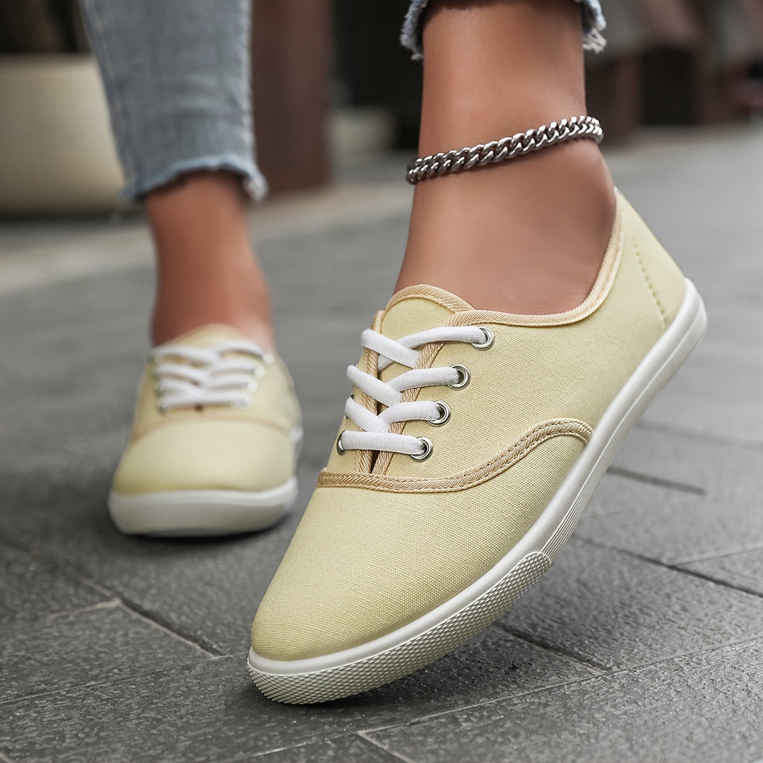 Lune London | Comfortable Low Canvas Lace-Up Shoes