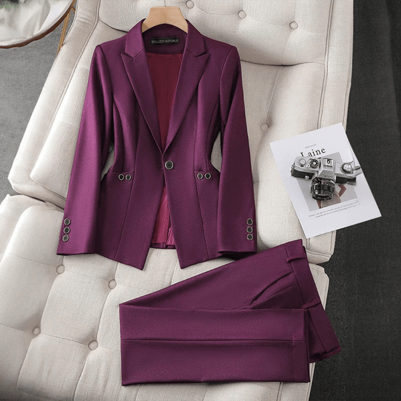 Lune London | Elegant Women's Blazer and Pantsuit Casual & Comfortable Design