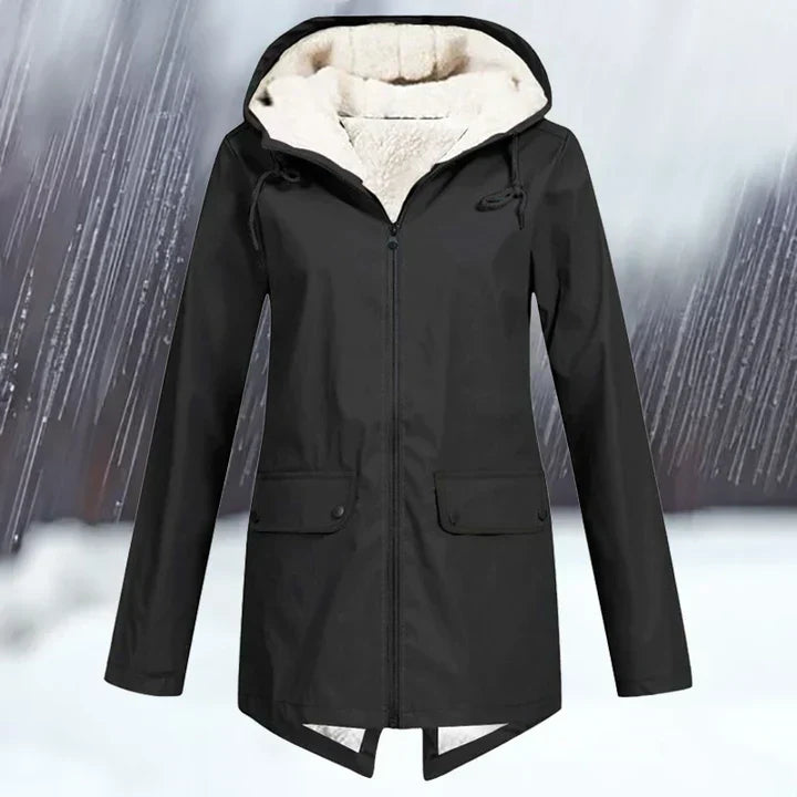 Lune London | a waterproof jacket with hood and reinforcement