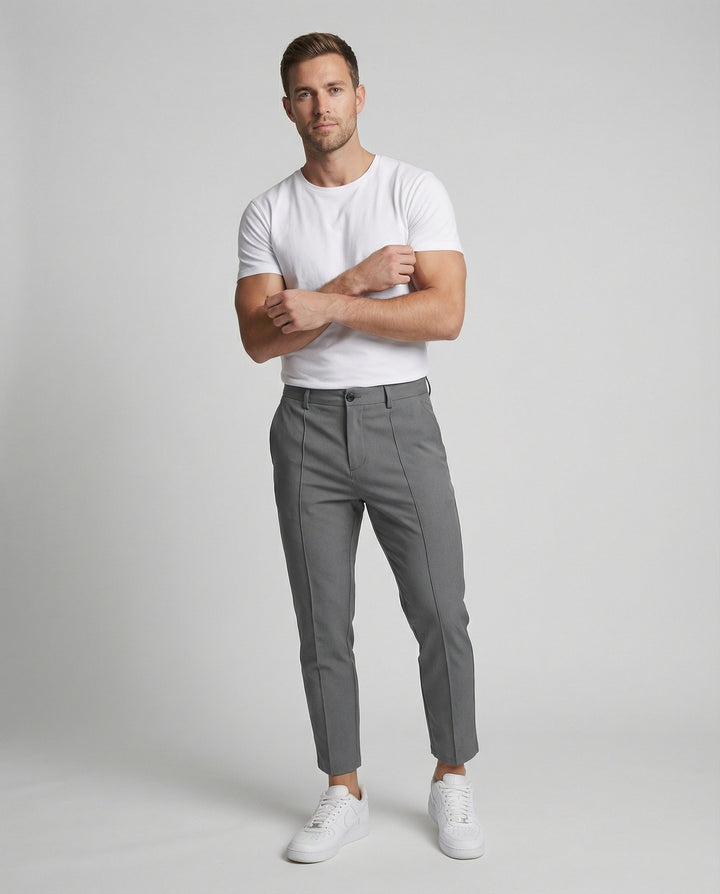 Men's chinos elegant and comfortable