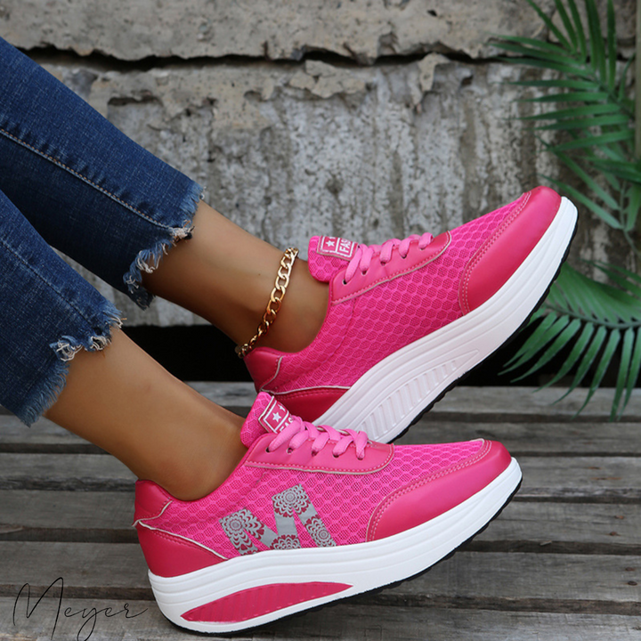 Lune London | U-Shaped Orthopedic Sports Shoes