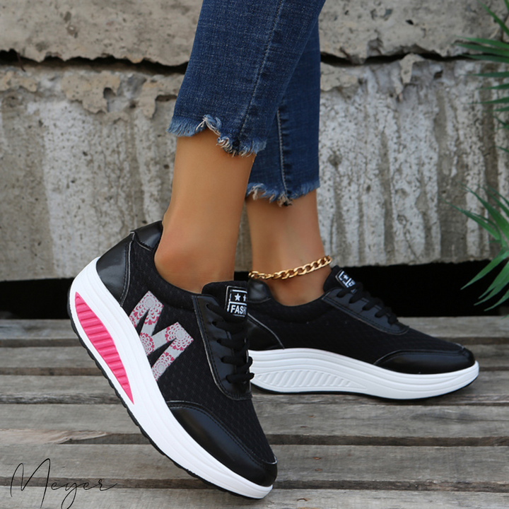 Lune London | U-Shaped Orthopedic Sports Shoes