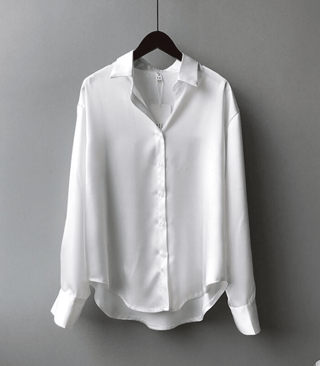 Chic Und Stil | Buttoned Satin Silk Blouse