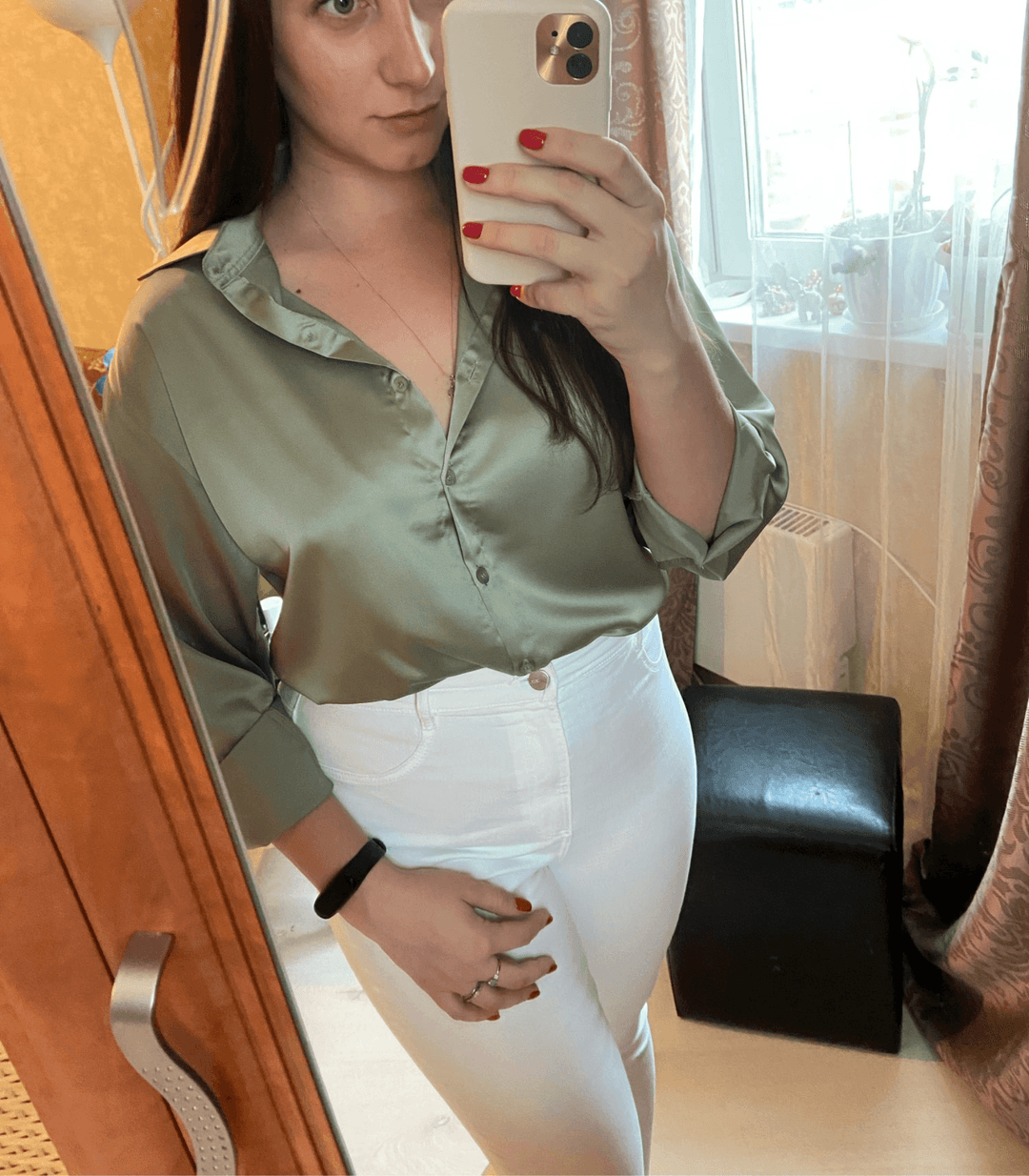 Chic Und Stil | Buttoned Satin Silk Blouse