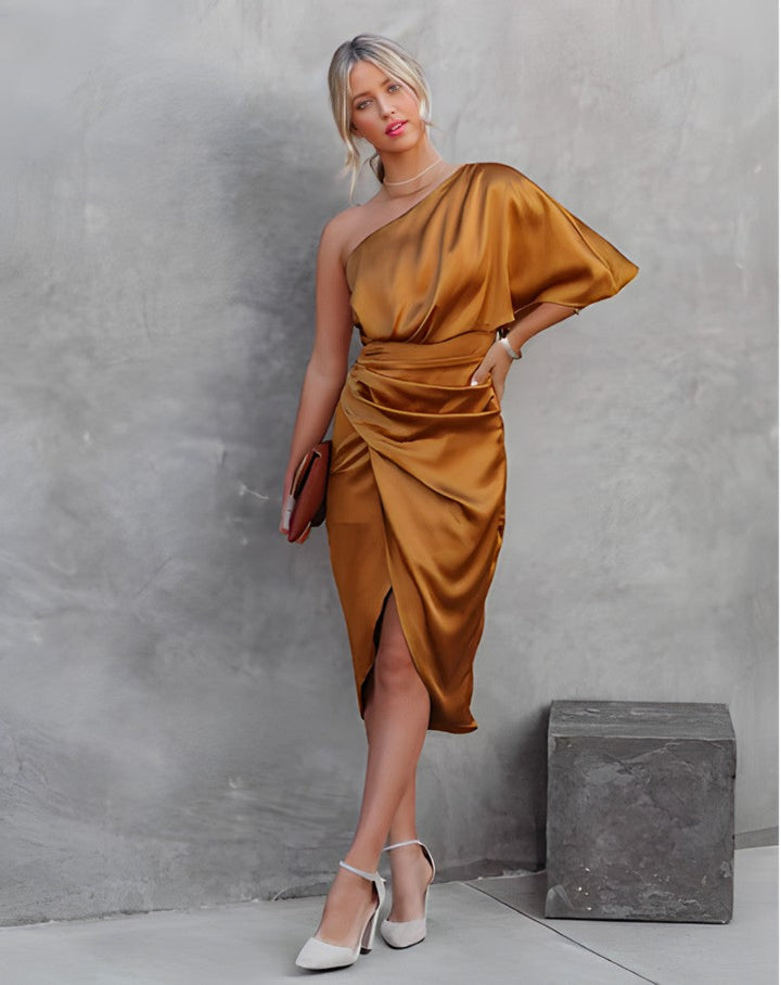 Lune London | Elegant One Shoulder Evening Dress