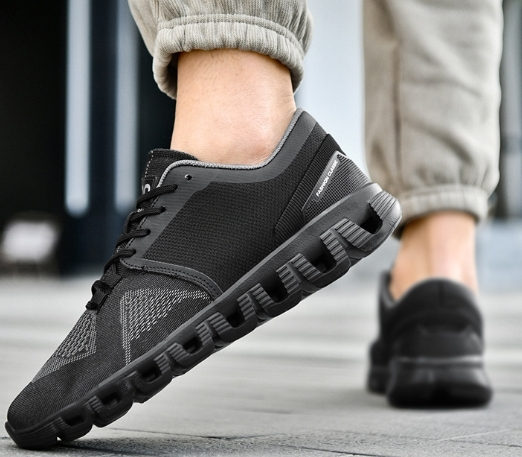 Lune London | Black sneakers with CloudTec sole