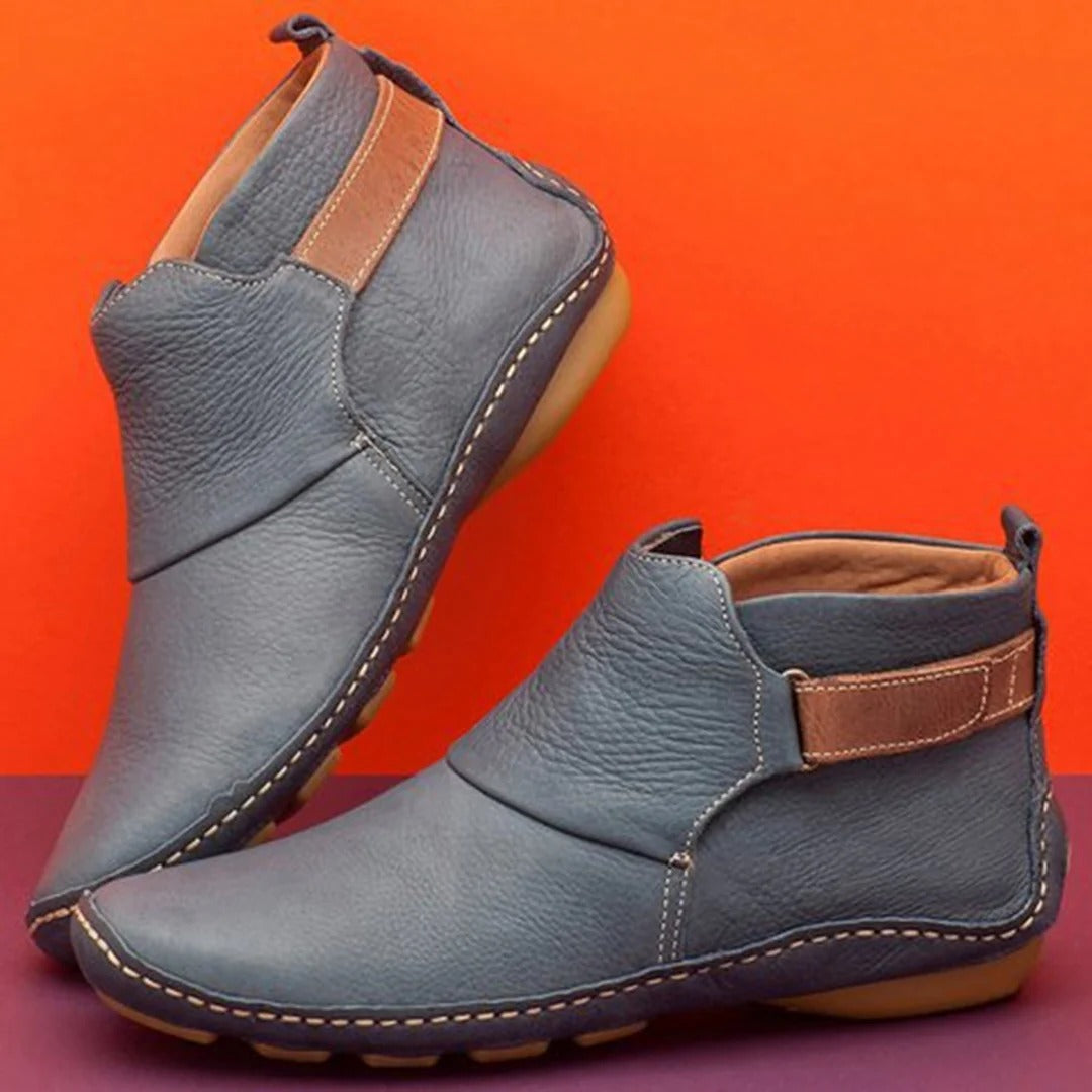 Lune London | Ankle boots - Smooth leather - Round toe - Strap detail - Casual fit
