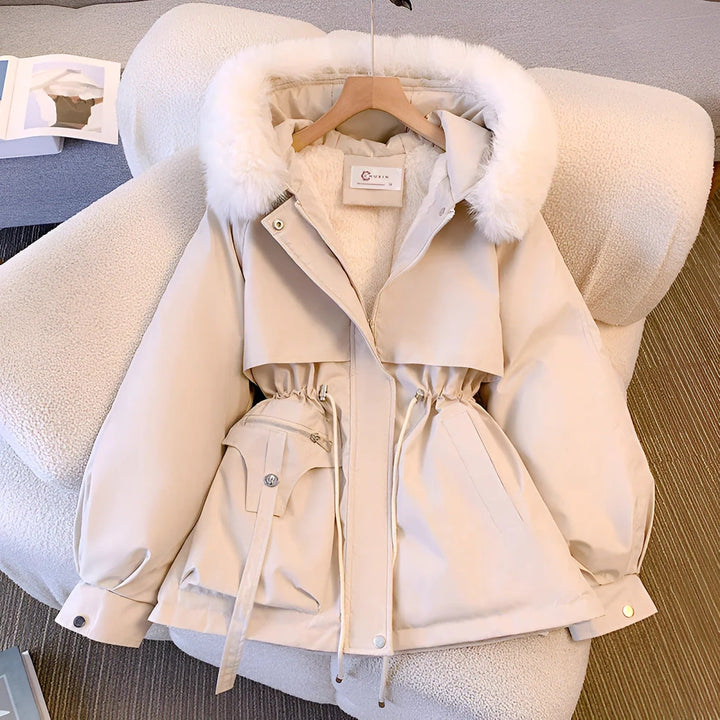 Lune London | Coat - Tailored fit - Hood with fur trim - Mid-length - Puff sleeves