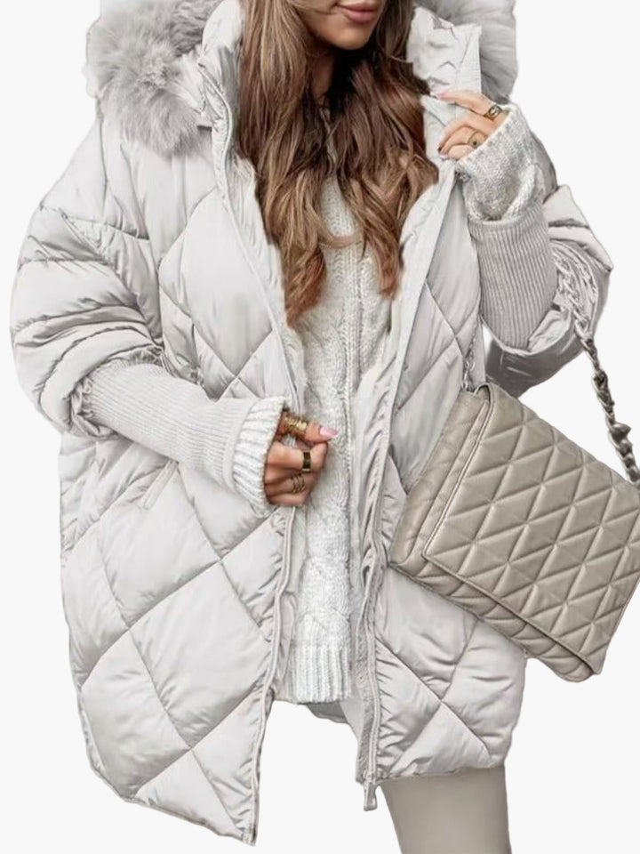 Lune London | Quilted winter jacket with hood and oversized look - Trendy outdoor jacket for cold days