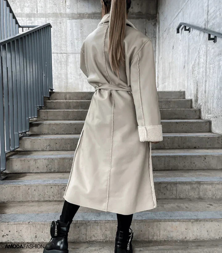 Lune London | Made Of Leather and Fleece with Laces