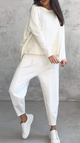 Lune London | Two-Piece Leisure Suit with Round Neckline and Long Sleeves