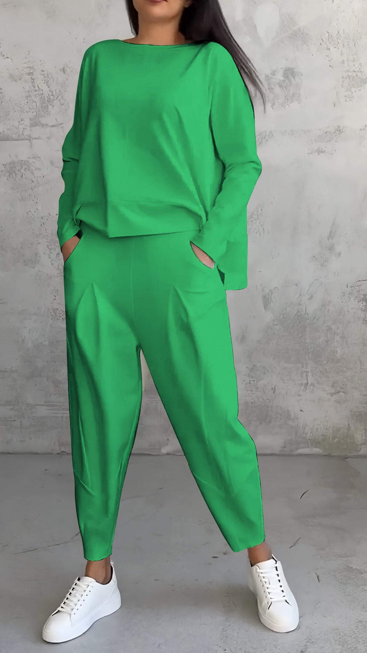 Lune London | Two-Piece Leisure Suit with Round Neckline and Long Sleeves