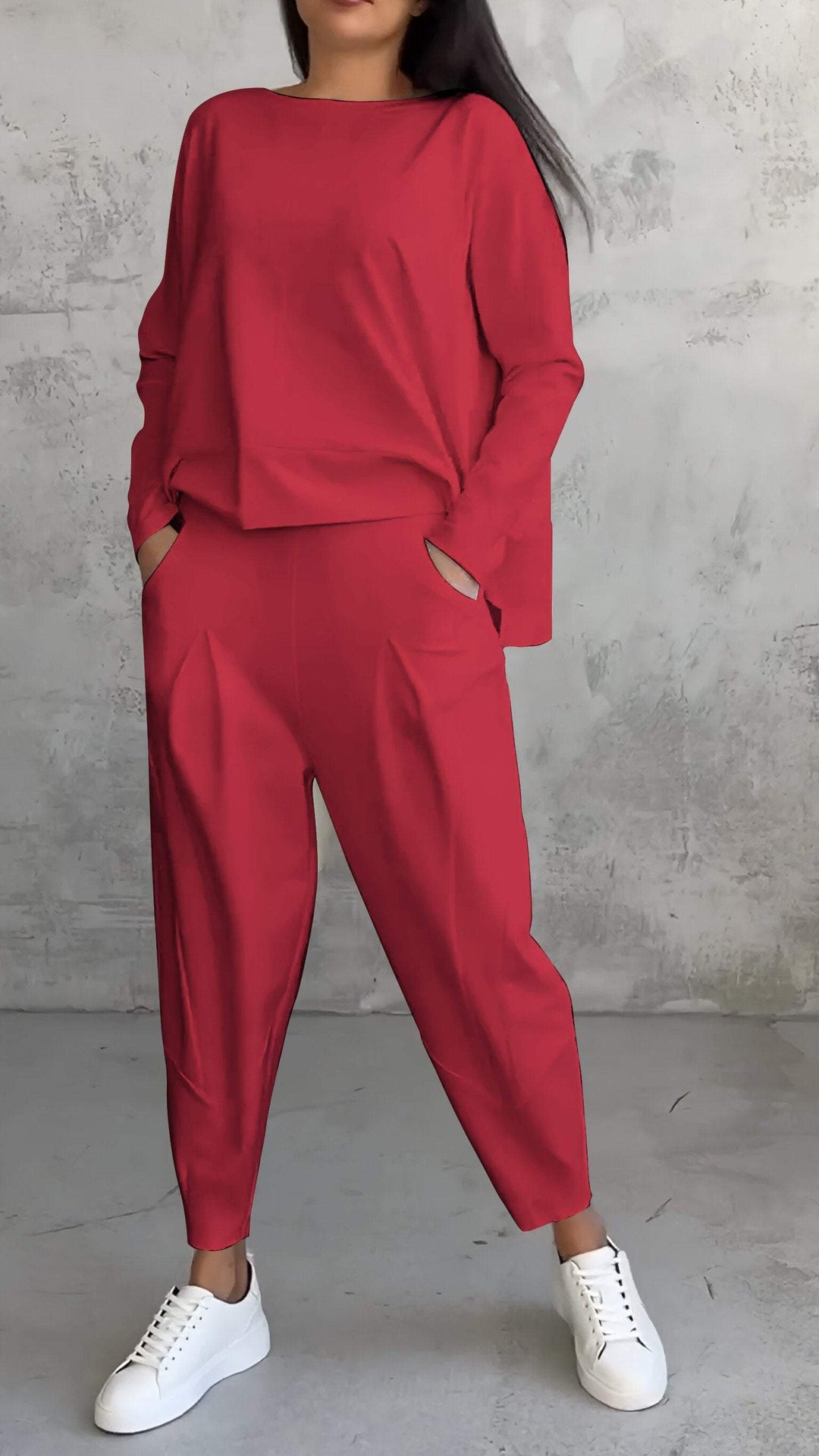 Lune London | Two-Piece Leisure Suit with Round Neckline and Long Sleeves