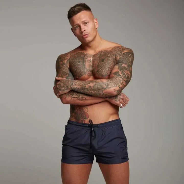 Chic und Stil | Short Swim Trunks for Men with Pocket