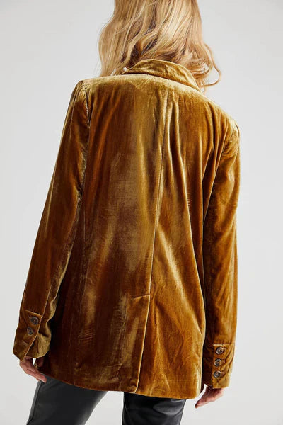 Lune London | Relaxed velvet blazer with long sleeves and button placket