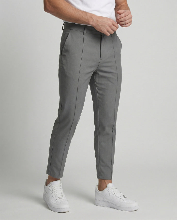 Men's chinos elegant and comfortable