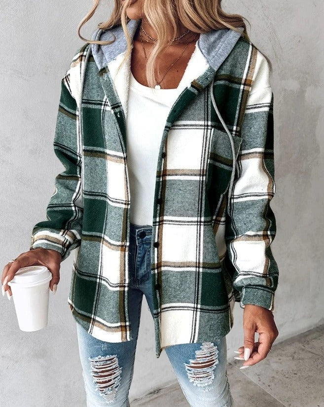 Chic Und Stil | Luxurious Comfort Hoodie for Women